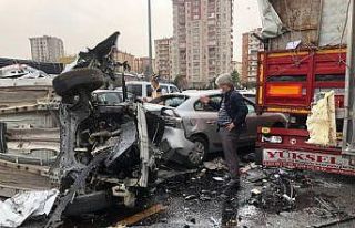 Zincirleme kazada ortalık savaş alanına döndü