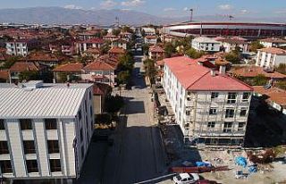 Zübeyde Hanım Caddesinde yol genişletme çalışmaları...