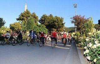 102. yılda ‘102 bisikletle şehir turu’