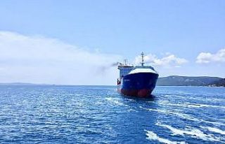 136 metrelik gemi Çanakkale’de arızalandı