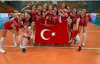 16 Yaş Altı Kız Voleybol Milli Takımı, Portekiz’i...