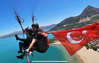 19 Mayıs’ı havada kutladılar