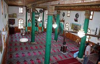 248 yıllık tarihi cami restore edilmeyi bekliyor
