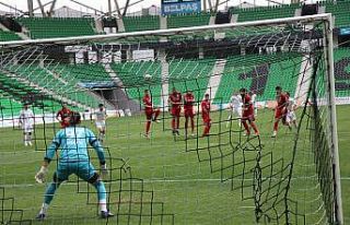 2. Lig: Sakaryaspor: 4 - Etimesgut Belediyespor: 2