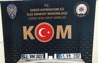 39 yıl hapis cezası ile aranan şahıs, sahte dolarlarla...