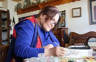 70 yaşındaki emekli öğretmen sergi gelirleriyle...