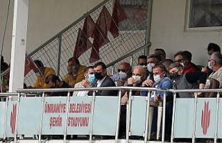 Abdullah Avcı, Ümraniyespor-Altay maçını takip...