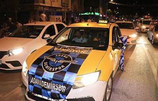 Adana Demirsporlu taraftalar şampiyonluğu araçlarıyla...