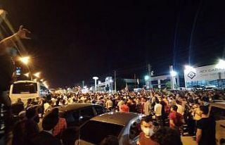 Adana’da ABD Konsolosluğu önünde Mescid-i Aksa...