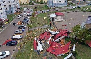 Akdağmadeni Belediyesi fırtınada zarar görenlere...