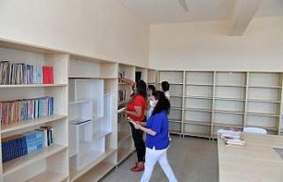 Akkent Ortaokulu’na kütüphane