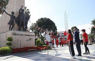 Alanya’da 19 Mayıs töreni korona gölgesinde yapıldı