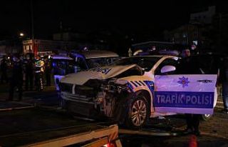 Alkollü sürücü trafik denetim noktasına daldı:...
