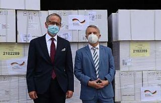 Almanya’dan Kosova’ya Covid-19 test kiti bağışı