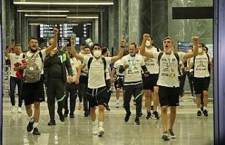 Altay’a İzmir’de coşkulu karşılama