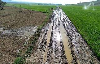 Altıntaş çiftçisine bilinçli sulama uyarısı