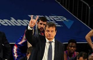 Anadolu Efes, Ergin Ataman’la sözleşme yeniledi