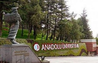 Anadolu Üniversitesi aday öğrencilerle bir araya...
