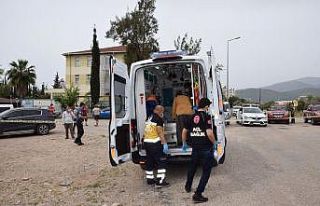 Antalya’da gecekondu alev alev yandı