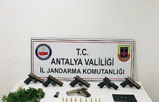 Antalya’da jandarmadan nefes kesen operasyon