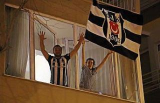 Antalya’da şampiyonluk sevinci kısıtlama dinlemedi