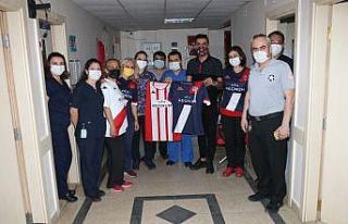 Antalyaspor’dan bayram hediyesi