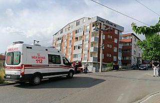 Apartman dairesinde çıkan yangın paniğe sebep...