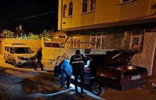 Aracın içinde tüfekle vurulan şahıs yaralandı