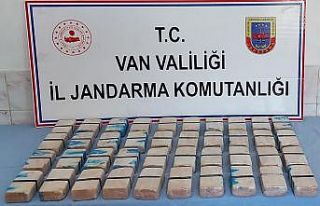 Atlı uyuşturucu kaçakçıları jandarmaya takıldı