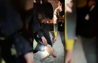 Ayağı su giderine sıkışan çocuğun imdadına...