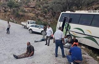 Aydın’da işçi servisi kaza yaptı: 14 yaralı