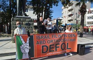 Ayvalık’ta Demokrasi Platformundan İsrail’e...