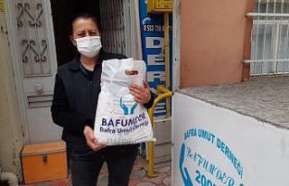 Bafra’da 400 aileye destek