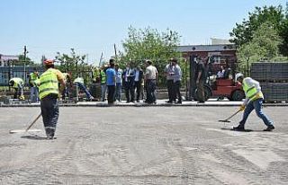 Bağlar Belediyesi, Mega Sanayi Sitesinin iç yollarını...