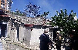 Bahçelievler’de yangın paniğe neden oldu