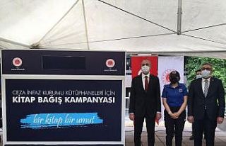 Bakan Gül, ‘Bir Kitap Bir Umut’ kampanyasındaki...