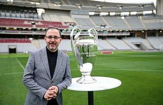 Bakan Kasapoğlu: "Şampiyonlar Ligi finalini...