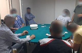 Balıkesir’de derneğe kumar baskını