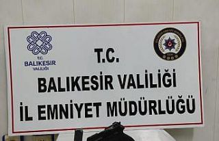 Balıkesir’de polisten 4 zanlıya gözaltı