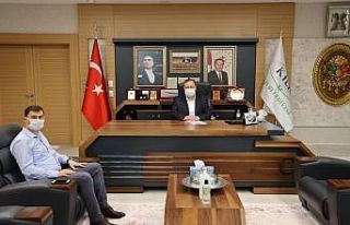 Balıkesir’e tayini çıkan Keçeci, Kilis’e veda...