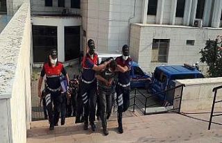 Balıkesir’in körfez ilçelerinde uyuşturucu operasyonu