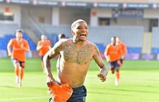 Başakşehir, Fernandes’e veda etti