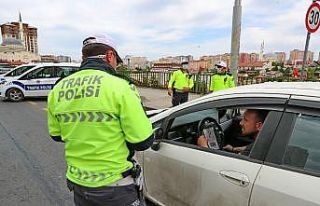 Başakşehir polisinden sosyal uygulama
