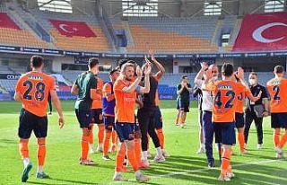Başakşehir ’yaşam mücadelesi’ni kazandı