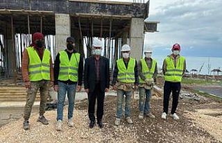 Başkan Akman’dan emekçilere 1 Mayıs ziyareti