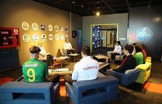 Başkan Bıyık, başarılı gençlerle buluştu