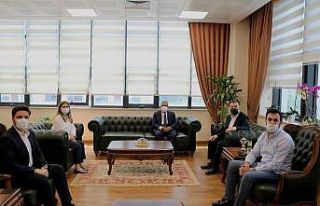 Başkan Büyükkılıç, Demokrasi Adası’nda toplantıya...