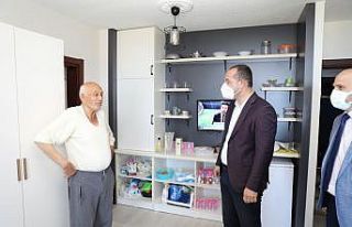 Başkan Ekim, Ramazan Bayramı’nda huzurevindeki...