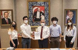 Başkan Işık: "Bilinçli gençler yetiştirmeliyiz"