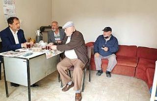 Başkan Şahin sabah çayını taksicilerle içti